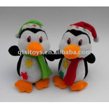 pingüino de Navidad suave relleno con sombrero y bufanda